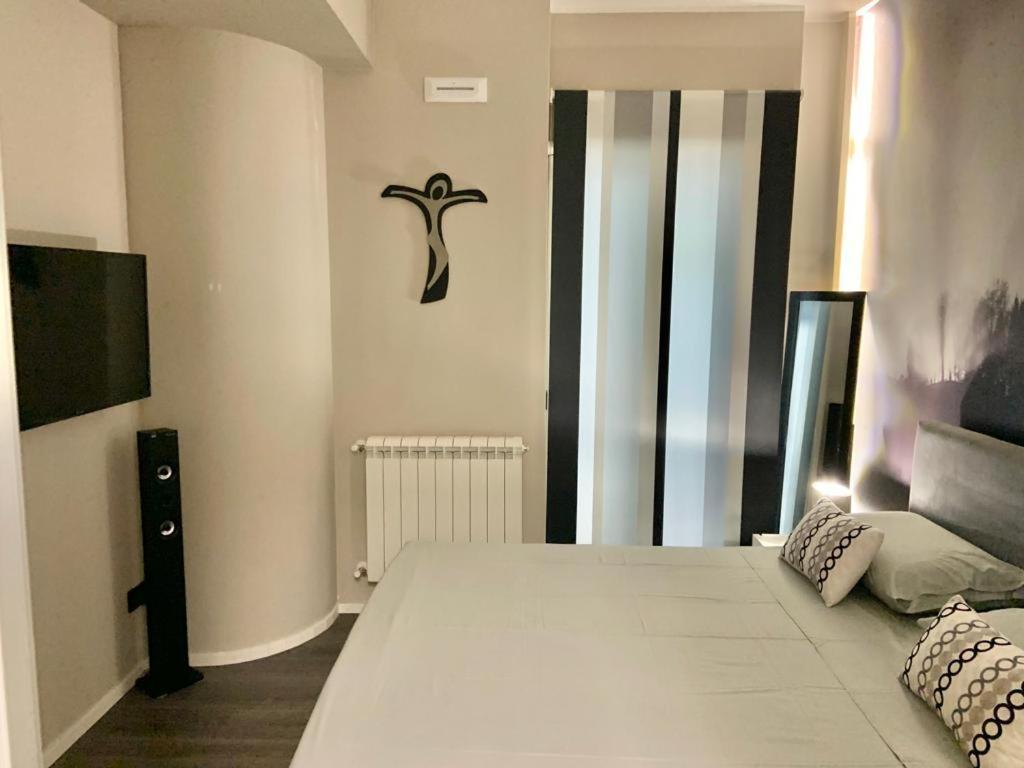 Relais Casa Via Generale Del Buono 13 Milazzo Apartment Luaran gambar