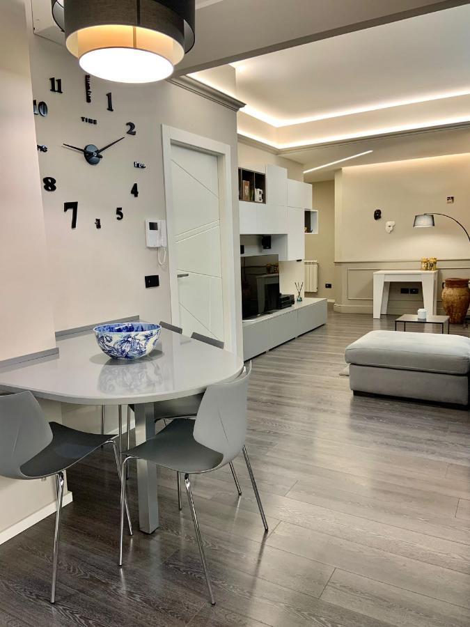 Relais Casa Via Generale Del Buono 13 Milazzo Apartment Luaran gambar